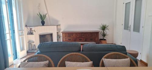 Nicosia Apartment | Bluewood Retreat|Cozy Vintage 2BDR Nicosia Heart