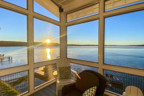 Alexander City House | Boat Dock and Stunning Views Lake Martin Retreat!
