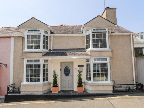 Moelfre House | Bodwena