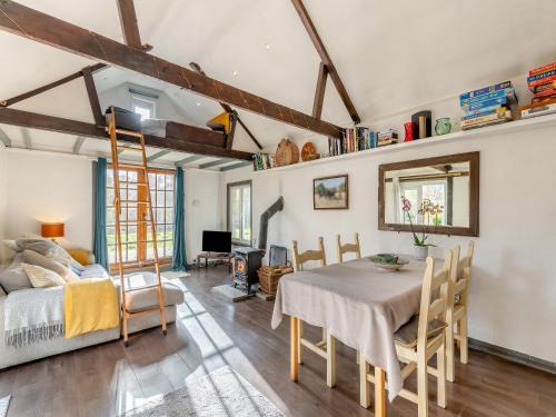 Frant House | Bohemia Cottage