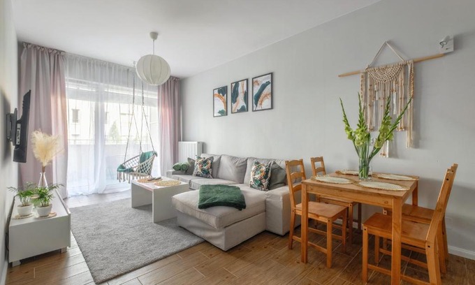Lodz Apartment | Boho Apartment Janów z miejscem parkingowym