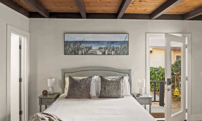 North Pacific Beach Apartment | Boho Bungalow Studio Walk to Beach