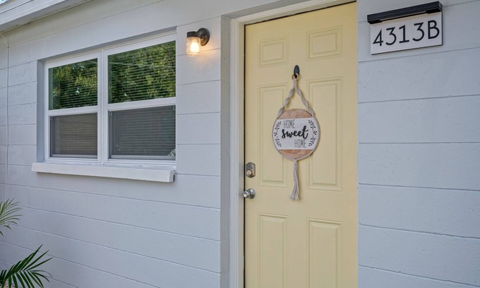 Tampa Villa | Boho Villa B