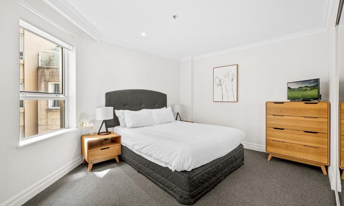 Sydney Central Business District Apartment | Bond 1218 Self Catering