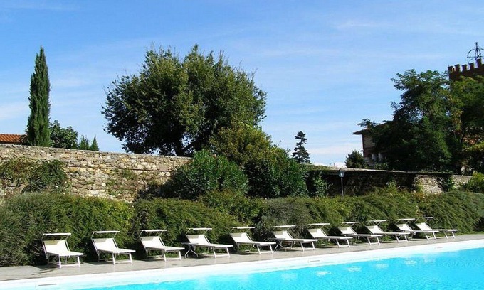 Bucine House | Borgo Bello G: A characteristic and welcoming two-story apartment in the characteristic style of the Tuscan countryside.