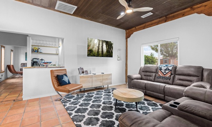 Bosque House | Bosque "Abeyta" House