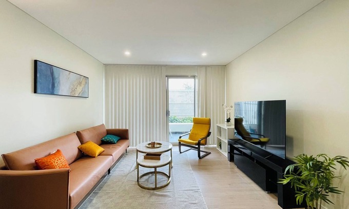 Botany Apartment | Botany 2Br Apt near Airport/Bay/City with Parkingnnn