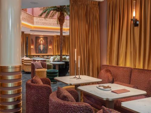 Archives Hotel | Boudoir des Muses