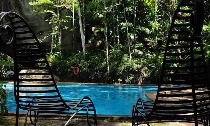 Kalawana Hotel | Boulder Garden Hotel