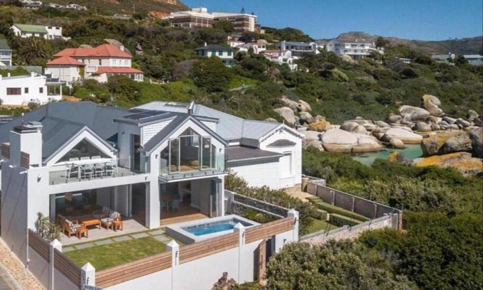 Simon's Town Villa | Boulders Beach Villa