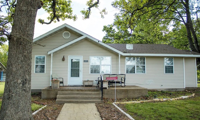 Fidelity House | Bountiful Cabin + Hot Tub