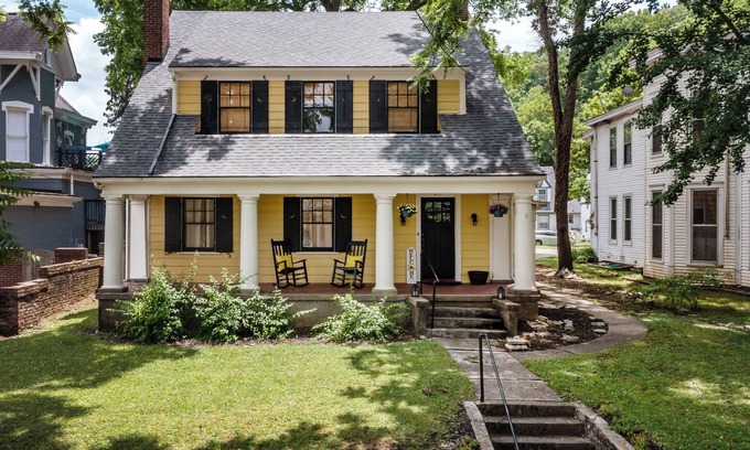 Frankfort House | Bourbon Trail, Buffalo Trace, Downtown Frankfort