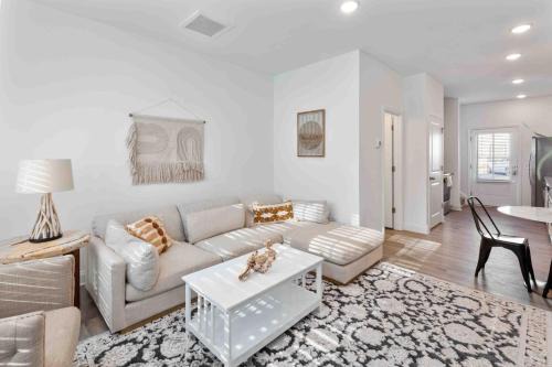 Goose Creek House | Bowen Village 6104
