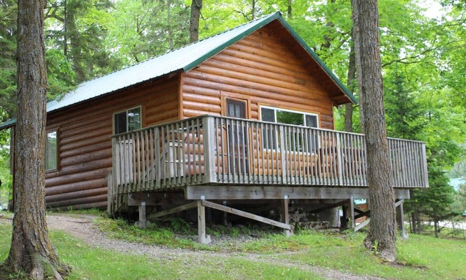 Deer River Cabin | Bowstring Shores Resort, Deer River MN