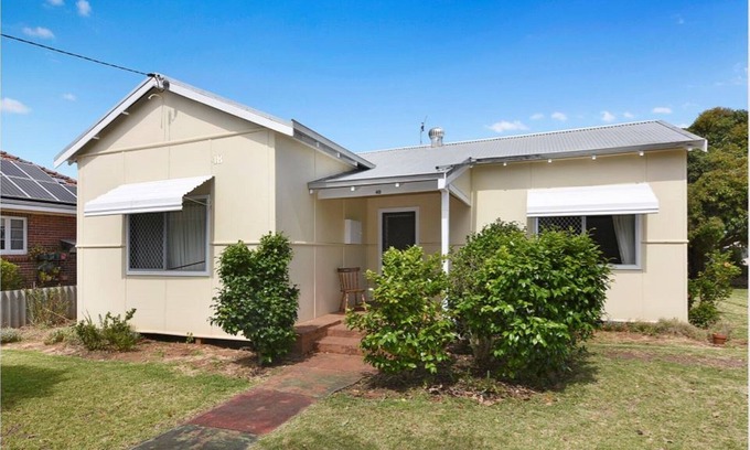 Boyanup House | Boynaup Cottage a small town getaway