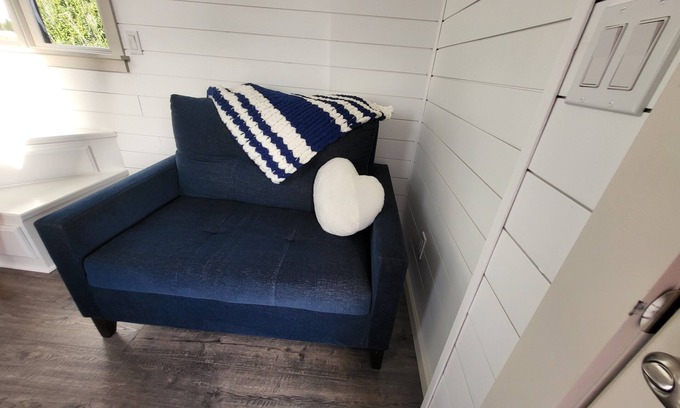 Ferndale Apartment | BRAND NEW Blueberry TINY House Stand-Alone is a Cozy Slice of Heaven!