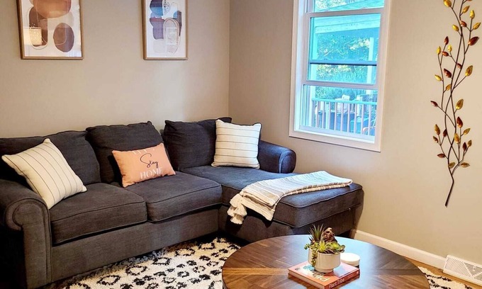 Syracuse Apartment | Brand NEW Designer 2 BR Unit -Near University/Hospitals