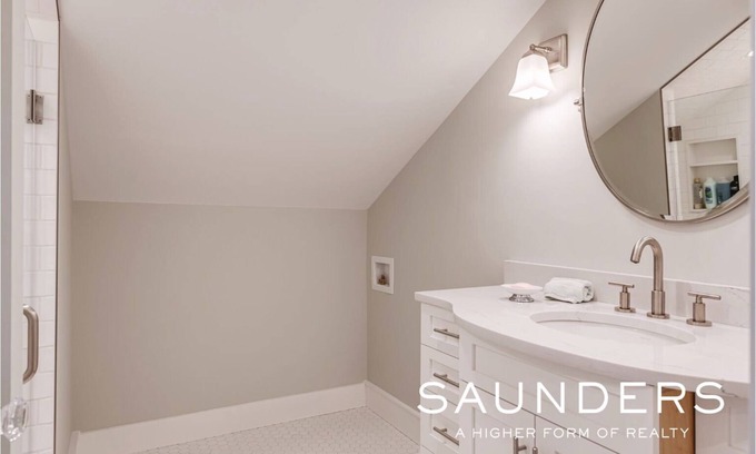 Village of East Hampton House | Brand New Designer appointed home in the heart of East Hampton Village