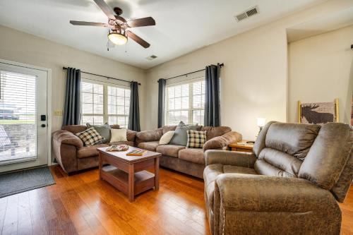 Branson West Apartment | Branson West Vacation Rental with Resort Amenities!