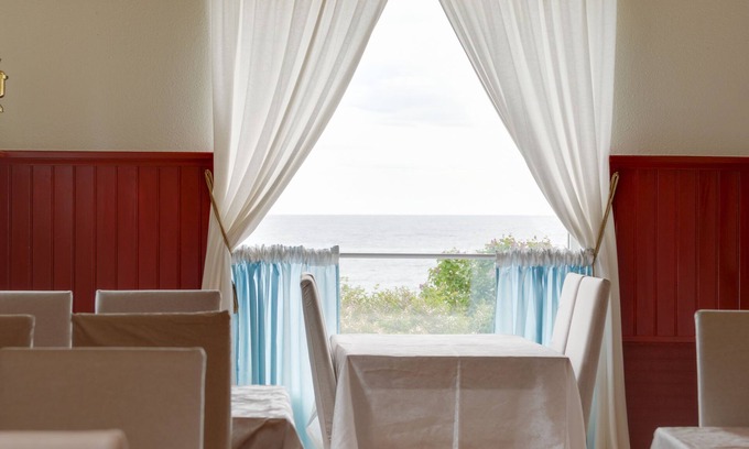 Brantevik Bed & Breakfast | Branteviks Bed & Breakfast