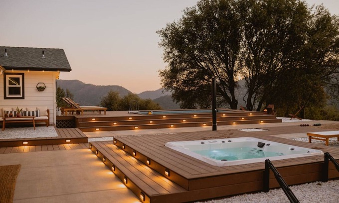 Ahwahnee House | Breathtaking Views Boho Chic Oasis by Casa Oso