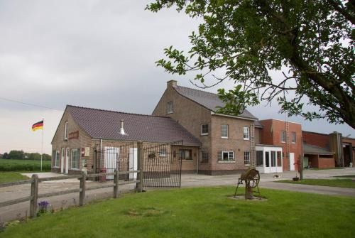 Lichtervelde House | Breeden Steeger Hoeve