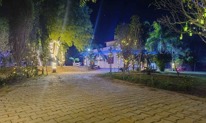 Gurugram Villa | Breezer Farm