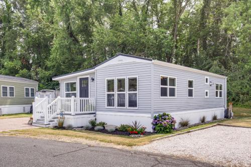 Ocean Pines House | Breezy Ocean Pines Cottage with Patio and Pool Access!