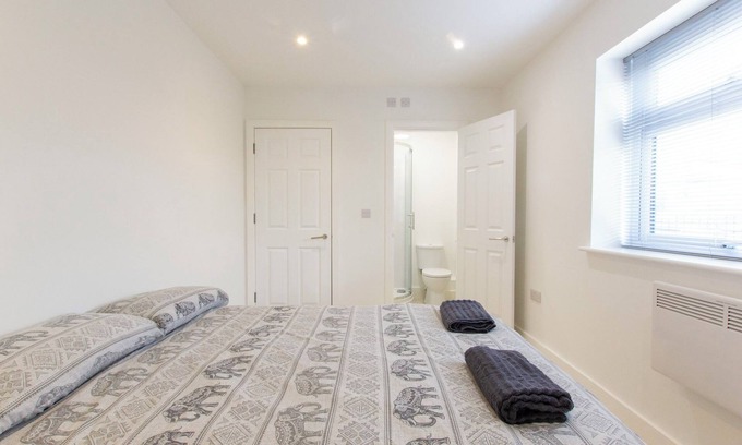 Southampton House | Bridge Road - Room 2a