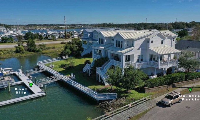 Morehead City Condo | Bridgeview on Broad