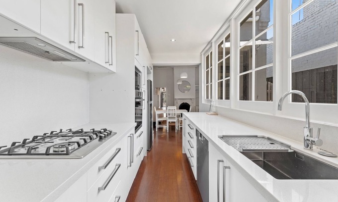 Fitzroy North House | Bright 3-Bed Home Near Melbourne’s CBD