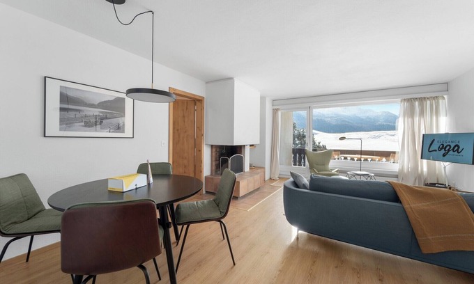 Surlej Apartment | Bright 3-room flat on the 1st floor in a quiet, sunny south-east location, appro