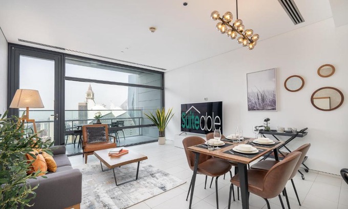 DIFC Apartment | Bright and central Index Tower DIFC by Suiteable
