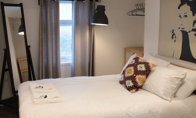 Fitzrovia Apartment | Bright Apartment