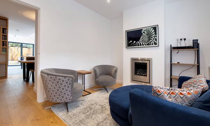 Mill Road House | Bright Beautiful Modern 2 Bed Home Pass The Keys