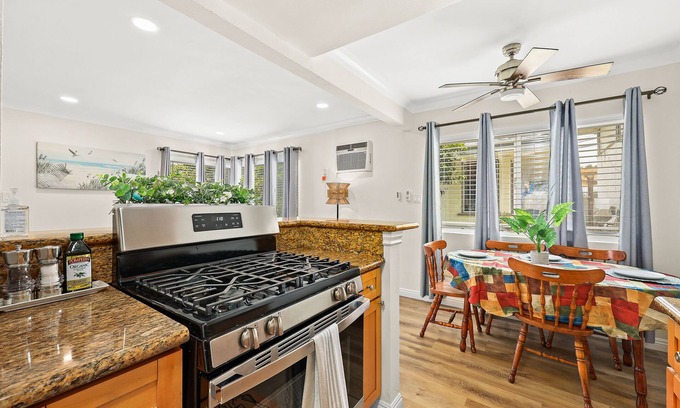 Alhambra Apartment | Bright&Cozy Getaway 10min to Downtown LA