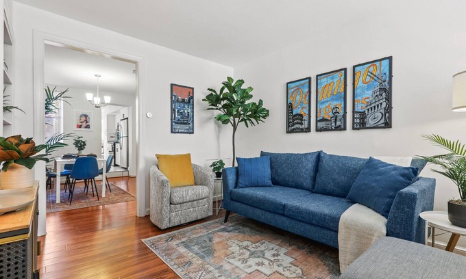 Fells Point House | BRIGHT & COZY Rowhouse in Prime Location - WalkScore 98/100