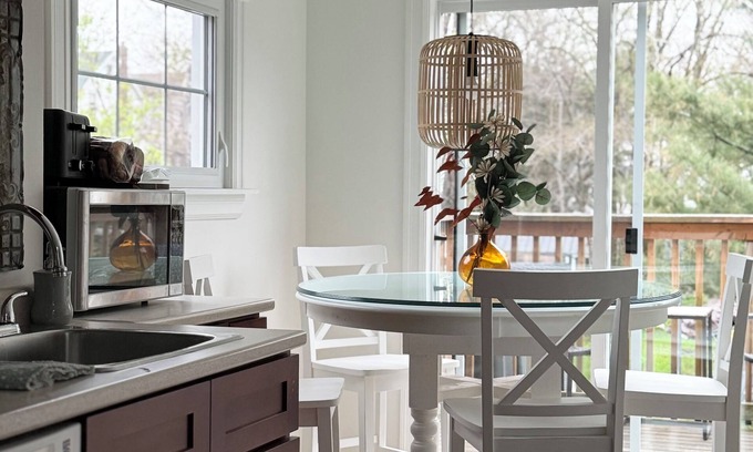 Harbourview House | Bright fresh with Harbour views close to everything