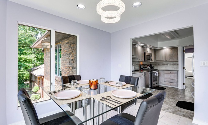 Butler House | Bright Guest House: 15 Mi to Dtwn Baltimore!
