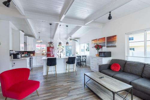 San Clemente House | Bright Ocean View Escape Unit #1