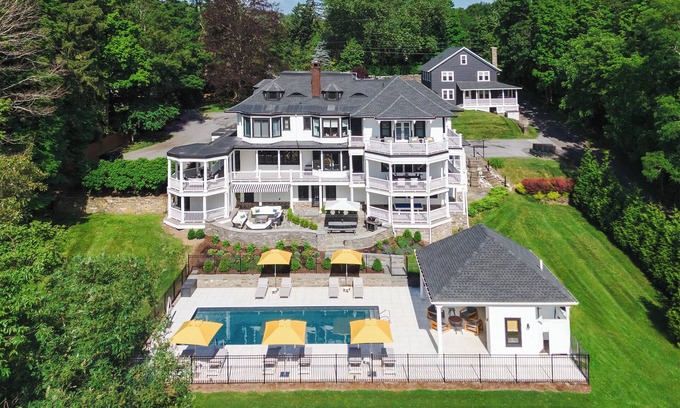 West Park House | Bright & Spacious Hudson Valley Home with Pool