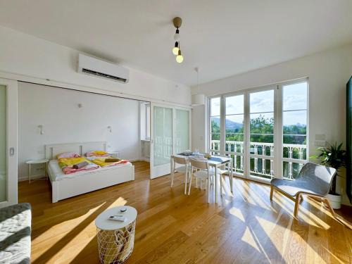 Budavar Apartment | BrightlyApartment