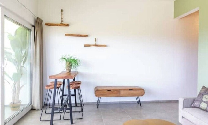 Tera Kora Apartment | Brisa Diez