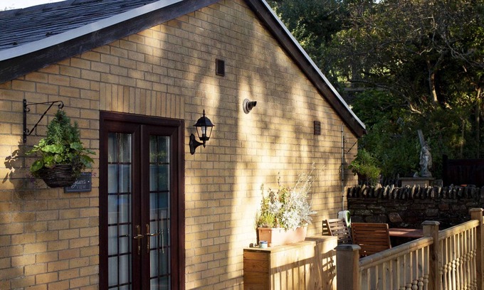Llanelli Cottage | Bronllys Farm