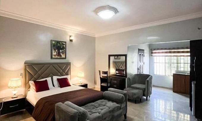 Ogombo Hotel | Bronx Suite by Jaynice Homes Lekki