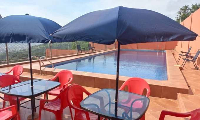 Peduasi Bed & Breakfast | Brown Hills Residences