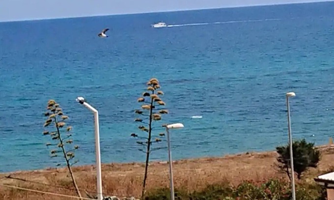 Bruzzano Zeffirio Apartment | Bruzzano Zeffirio: apartment with stunning sea views - 2 rooms - 4/5 personsAppartamento di lussoCasa con giardino(Guida)
