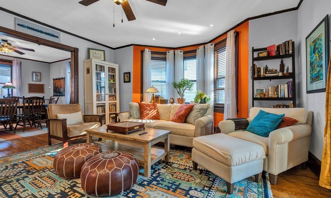 Bryn Mawr House | Bryn Mawr Timeless Oasis
