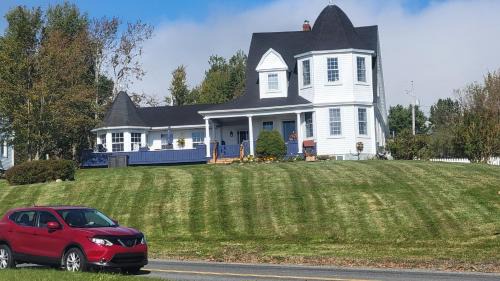 Baddeck Bed & Breakfast | Bryson's Bed and Breakfast