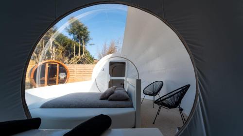 Precy-sur-Oise Apartment | Bubblesuite47